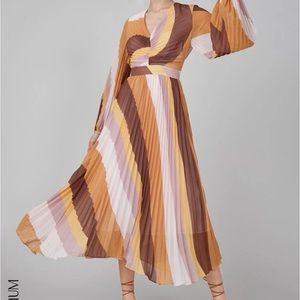 MOTF PREMIUM PLEATED COLOR BLOCK DRESS